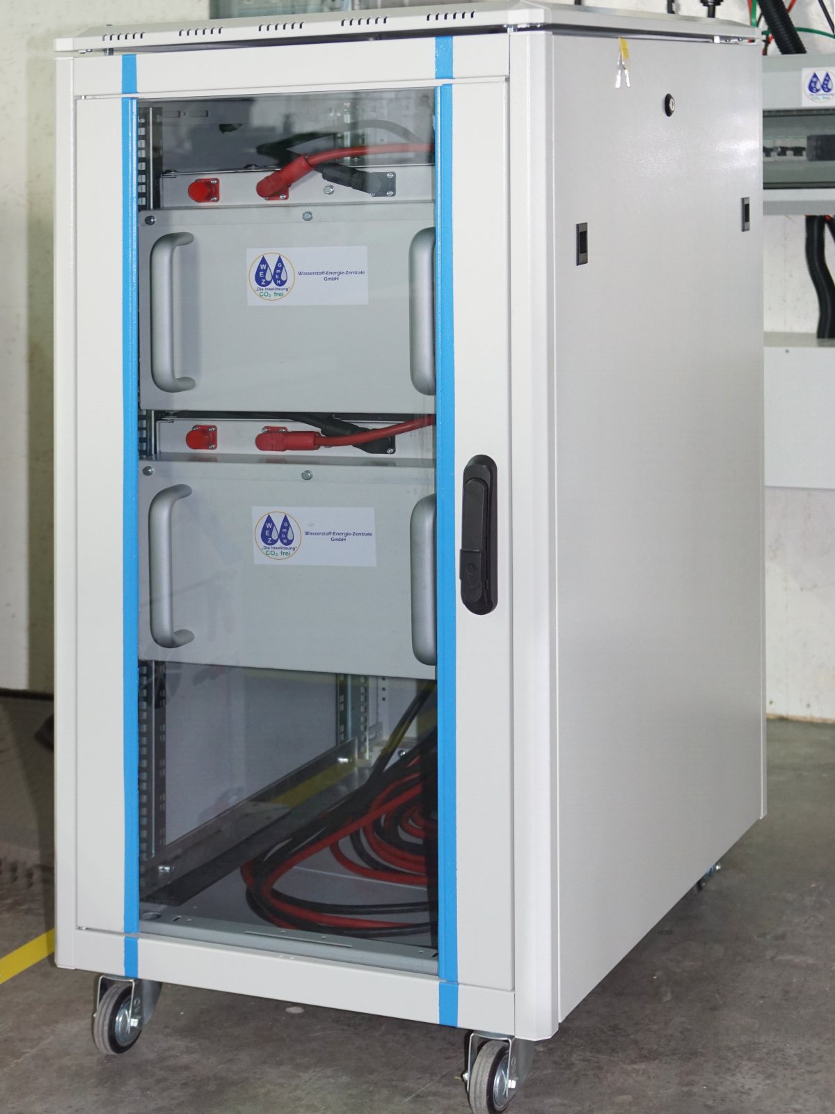 wez-akkus-stromspeicher-batterie-kasten